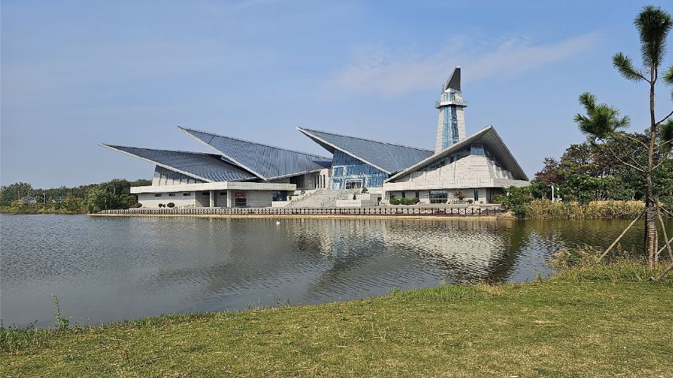 옌청 두루미습지생태관광구 두루미박물관 전경